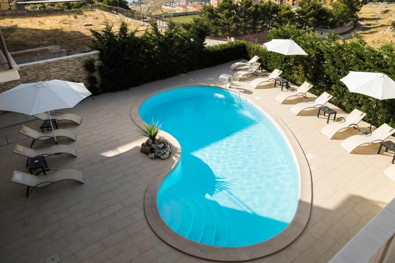 Affittacamere Villa Bisceglia Монте-Сант'Анджело Экстерьер фото